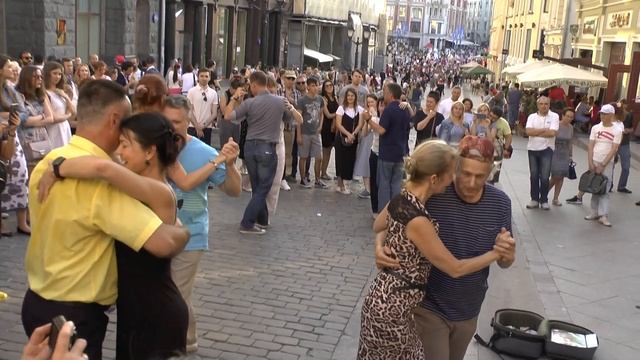 Аргентинское танго на Кузнецком и Orquesta Rosalina 2x4 Tango Argentino смотреть онлайн