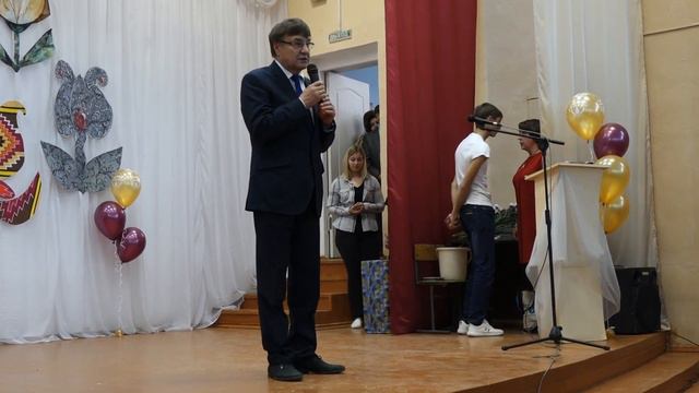 00685 КГХПК ВСЕ СУРИКАТЫ ПОЛУЧАЮТ ВЫСШЕЕ ОБРАЗОВАНИЕ and The МИККИ смотреть онлайн