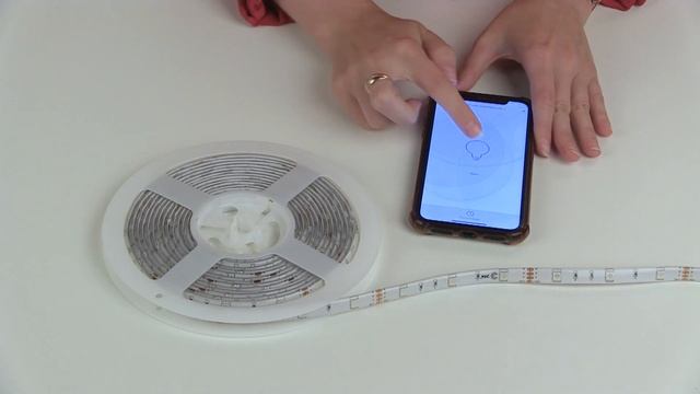 Умная Wi-Fi светодиодная RGB лента ЭРА. Комплект 5050-30-RGB-IP65-Wifi-5m. смотреть онлайн