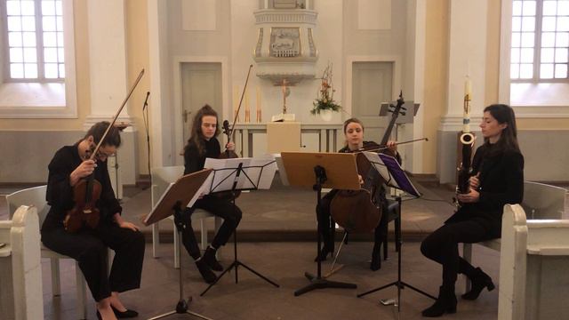 Francois Devienne, Quartett in G minor for bassoon and strings смотреть онлайн