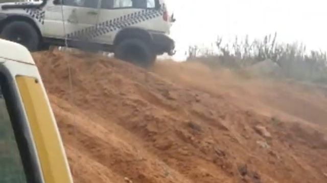 Terrano na Pista Explorar TT 01-04-2012 смотреть онлайн