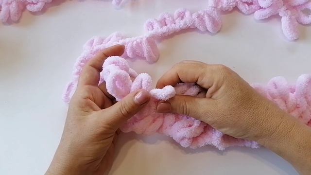 Плед из пряжи Alize Puffy узором 