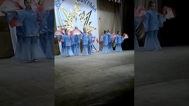 Китайский танец с веерами смотреть онлайн
