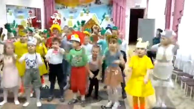 МБДОУ 234. Танец с щукой. Печём пирожки. смотреть онлайн