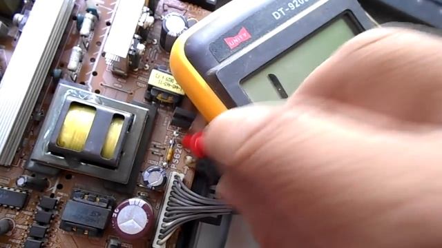 Repair Sony Bravia LCD TV Screen Problem - Red Light is Blinking 8 Times смотреть онлайн