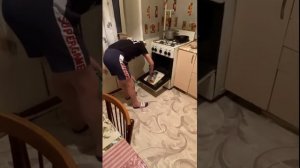 ЗАПЕЧЕННАЯ КРАСНАЯ РЫБА В ДУХОВКЕ С ЛУКОМ ДЕГУСТАЦИЯ