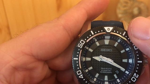 Часы Seiko Sportura Kinetic SKA563 смотреть онлайн