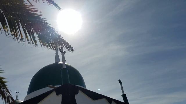 Menzuma Madihi Shekhota Dariha Shekhotati Borama / Hadraa Khalif / смотреть онлайн