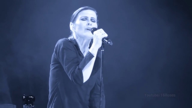 Alison Moyet - All Cried Out  (Live In Berlin Feb 18, 2015)