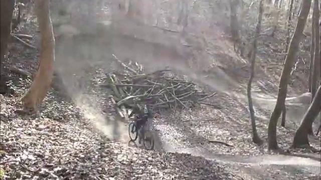 Downhill Amay Montage Vidéo 2013 (Vue Extérieur) смотреть онлайн