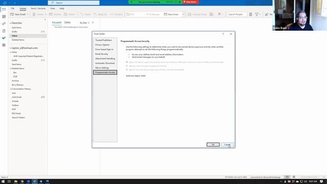 Outlook Warning: "A program is trying to access e-mail address information" смотреть онлайн