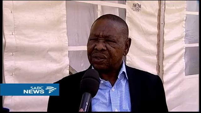 Blade Nzimande condemns disruptions at the Education Convention смотреть онлайн