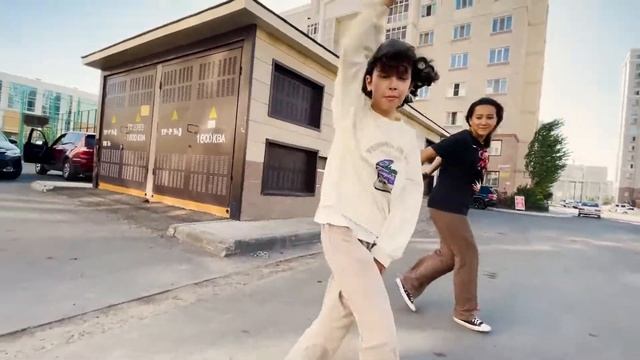 HIP-HOP | ПРЕПОДАВАТЕЛЬ и УЧЕНИК RELAX PRO DANCE смотреть онлайн