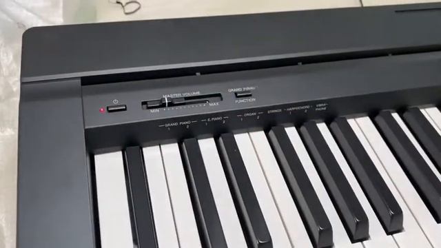 YAMAHA P71 88-Key Weighted Action Digital Piano with Sustain Pedal and Power Supply смотреть онлайн