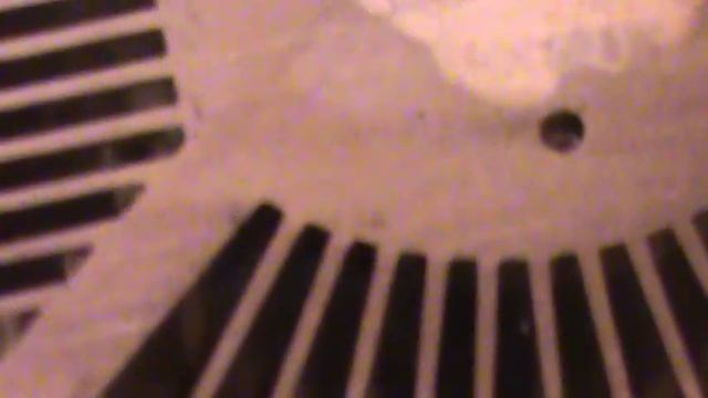 Компьютер перегрев видеокарты.Вздувшиеся конденсаторы на видеокарте.Видеокарта перегрев