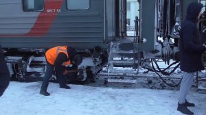 Поезд Москва-Новокузнецк на станции Екатеринбург.