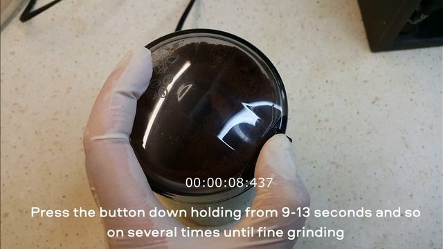 Fine grinding of large coffee beans into fine flour. Bosch mkm6003 coffee grinder review. смотреть онлайн