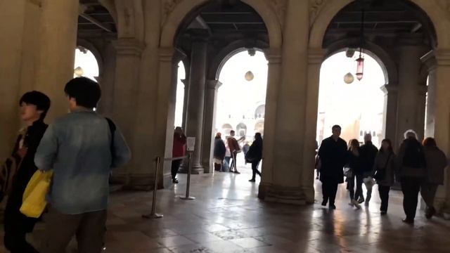 Венеция + Милан ... Дешево *** можно ли посетить за ? € Venice + Milan смотреть онлайн