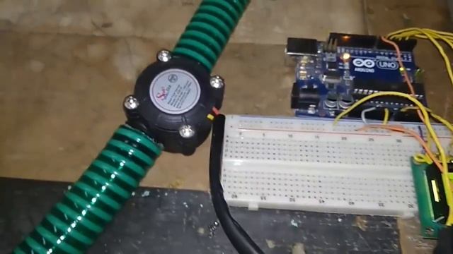 Water Flow Rate & Volume Measurement using Water Flow Sensor & Arduino смотреть онлайн