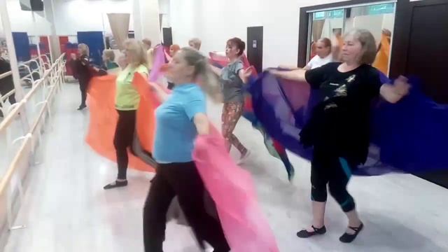 Проект “Московское долголетие”. Танец живота. Педагог Оксана Бабаева смотреть онлайн