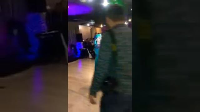 Танцует девушка с узбекской песни смотреть онлайн