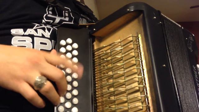 Custom Asordinada Tuned Accordion смотреть онлайн
