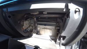 Замена салонного фильтра Mazda 3 BM с 2013 года