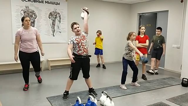 Гиревой спорт. Один день тренерской работы, тренировка вторая. смотреть онлайн