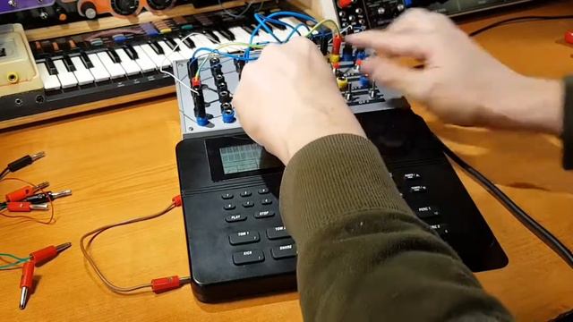 Alesis SR-16 // Circuit Bending