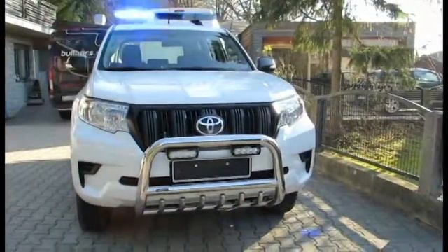 Toyota Land Cruiser 150 with bullbar, ALU skid plate, LED lights and light bar by Bullbars.si смотреть онлайн