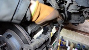 Замена опоры стойки заднего амортизатора на Ленд Ровер Фрилендер 2. (Land Rover Freelander 2)