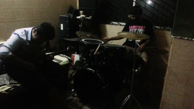 Impromptu jam level = all new postrock material смотреть онлайн