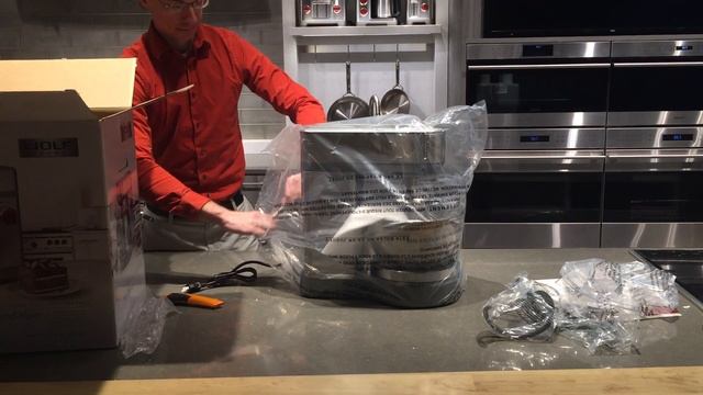 WOLF GOURMET Stand Mixer unboxing смотреть онлайн