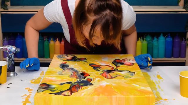 Bright YELLOW Base - YAY or NAY??😎Super CONTRASTING Acrylic Pouring - Abstract Painting Art Tutoria смотреть онлайн