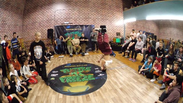 juniors top16 bboy Niki Rock г.Хвалынск vs Kagor г.Рязань - брейкданс чемпионат TurtleFreeze Battle смотреть онлайн