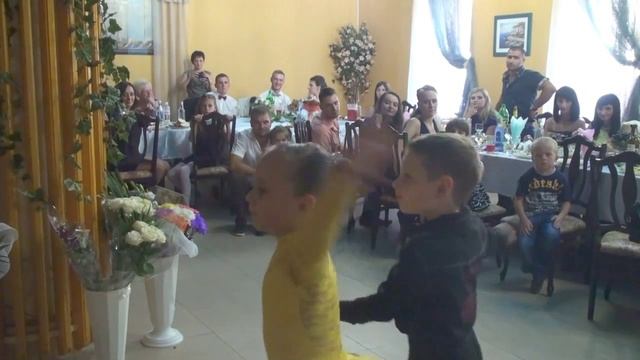 Ча-ча-ча, Никита и Заряна - выступление на свадьбе смотреть онлайн