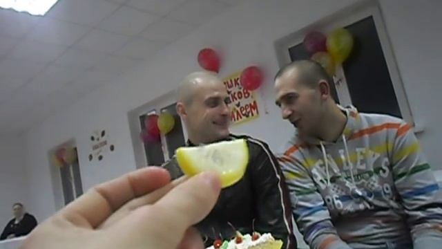 Первоуральск дурные люди вот как я погулял часть (4) вот бухие ... смотреть онлайн