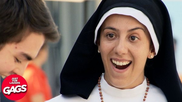 Nun Performs Miracle | Just For Laughs Gags - Монахиня совершает чудо | Просто ради шутки