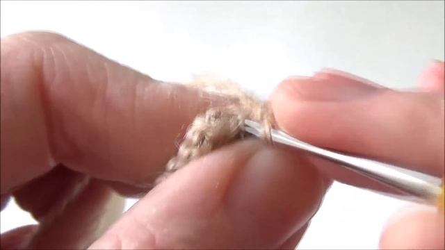 Зайка крючком // мастер-класс Toyfabric