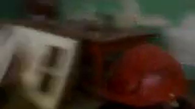 Кирпичем по каске смотреть онлайн