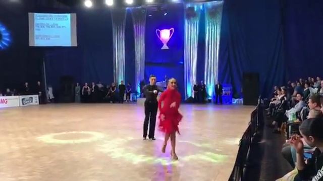 cамый веселый и зажигательный бальный танец от ИА "Солянка" смотреть онлайн