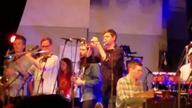 Snarky Puppy w/Pedrito Martinez, "Tio Macacao" - GroundUP Music Festival 2/11/17 смотреть онлайн