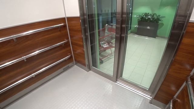 Sweden, Stockholm, Farsta Centrum, 20X escalator, 8X elevator ride смотреть онлайн
