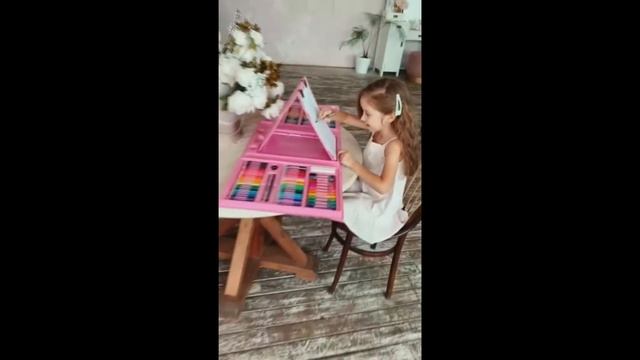 Набор для рисования с мольбертом. смотреть онлайн