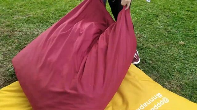 Прыгаем на уличных подушках смотреть онлайн