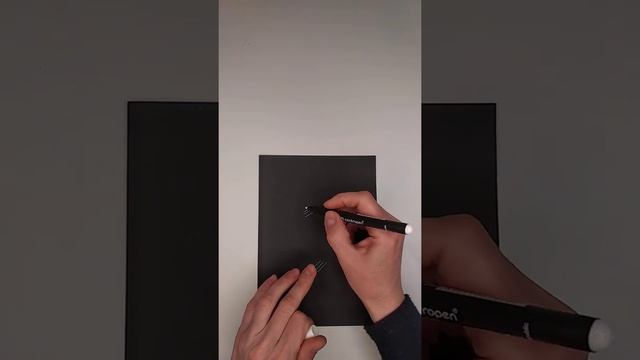 Маркер CENTROPEN перманентный 1,2 мм белый