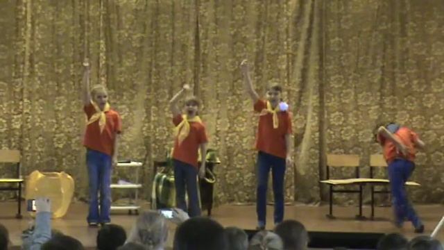 скрюченная песня смотреть онлайн