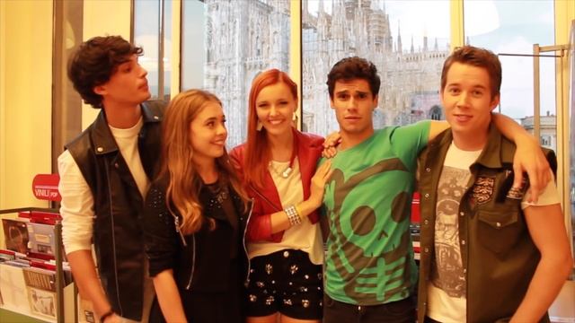 Maggie & Bianca - MoodBoards live alla Mondadori a Milano: Intervista! смотреть онлайн