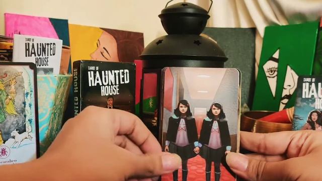 Tarot of the Haunted House Flipthrough смотреть онлайн