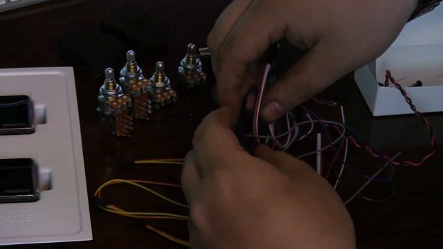 Fishman Fluence Modern 7 String Unboxing смотреть онлайн